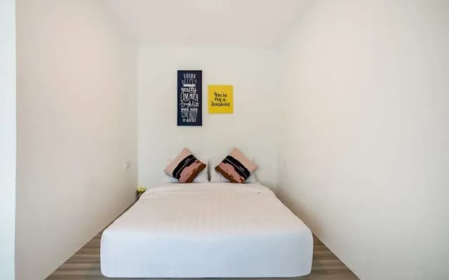 Oyo 89659 Jom Hotel - photo 2