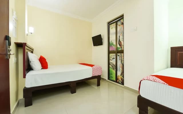OYO 90562 J Hotel PJ - photo 3