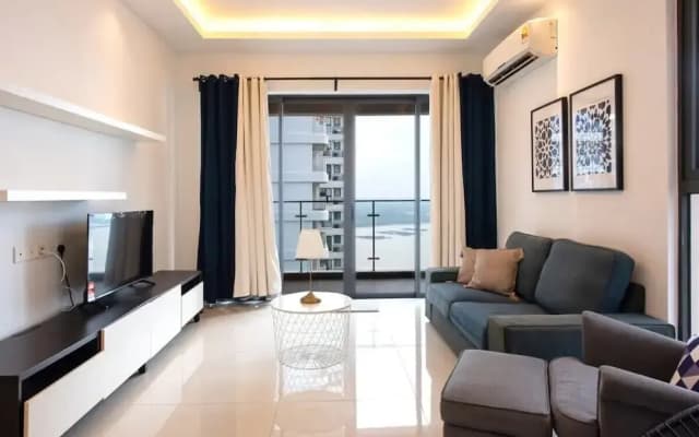Comfy 3BR Apt in Danga Bay, Free Parking, Sea View - photo 4