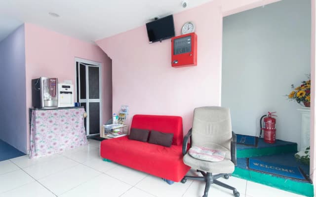 Colour Hotel - photo 3