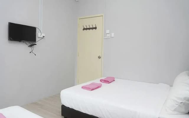 Ir inn Hotel - photo 5