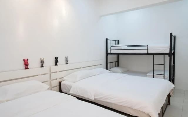 White Cottage Guest House - photo 4