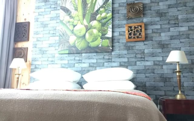 Lawang Suite Apartment With Balcony - photo 2