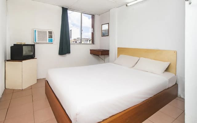 Hotel O Gold Star Hotel - photo 4