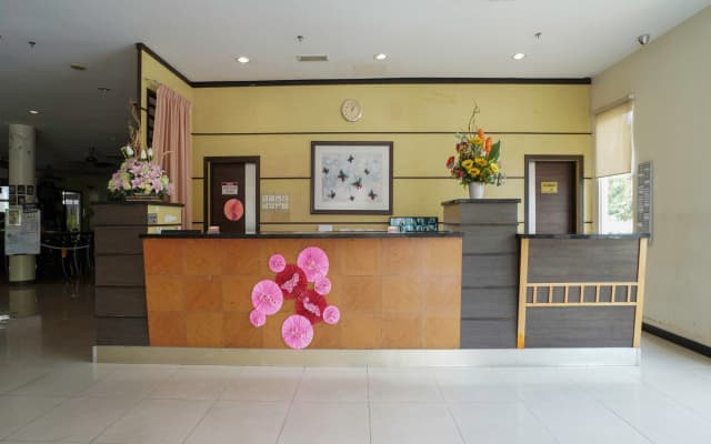 Garden View Hotel - photo 2