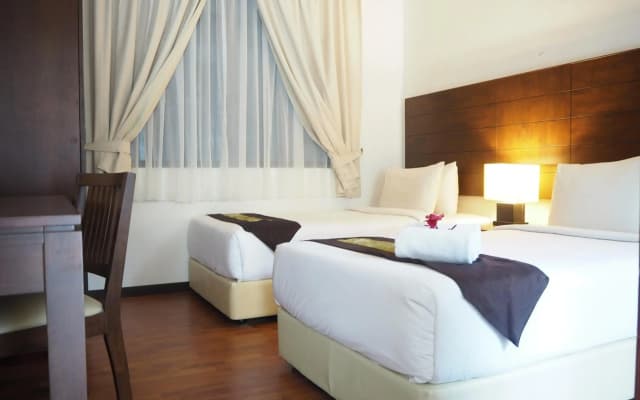 Samsuria Beach Resort & Residence - photo 2
