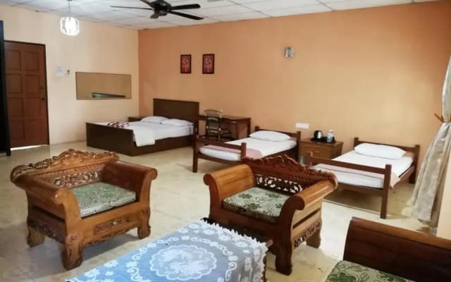 Budget Family Motel Sungai Petani - photo 2