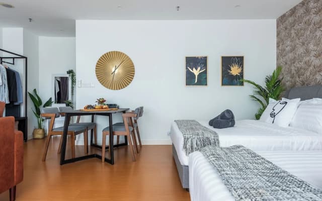 4Pax Studio with Magnificent View PJ SS2 - photo 3