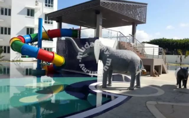 Homelite Resort water theme park condominium - photo 4