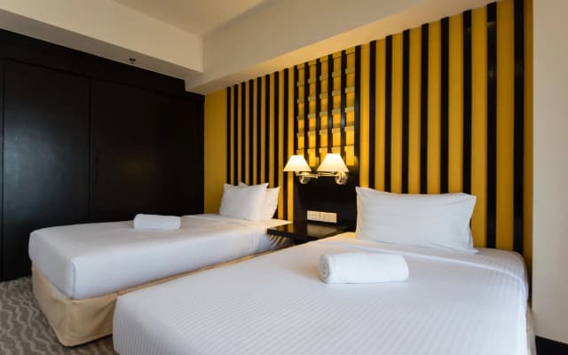 Resort suites at Bandar Sunway - photo 5