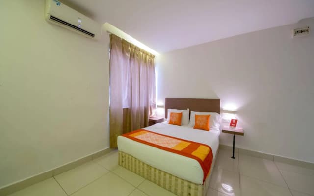 OYO Rooms Sentul KTM Station - photo 3