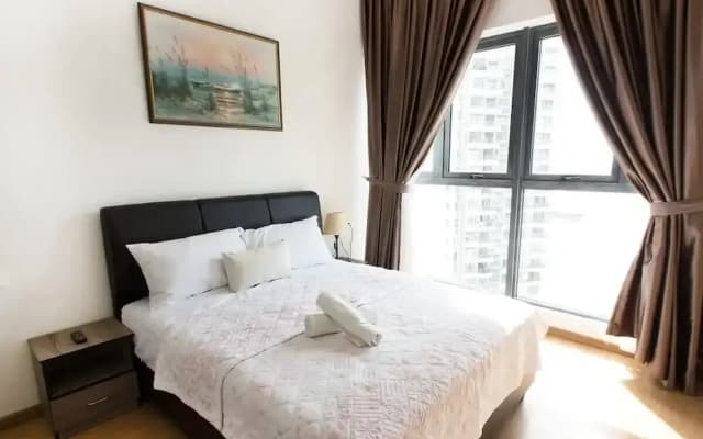 High-floor 2BR Suite, Water Views, Free Parking - photo 3