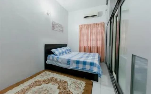 Umaira Meru Raya Homestay - photo 2