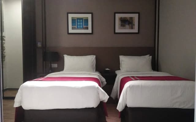 Urbano Luxury Homestay - photo 5