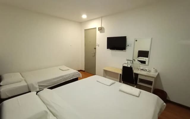 OYO 90089 N H Inn - photo 3
