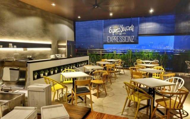 Expressionz suites by iHost Global Apart-hotel - photo 5
