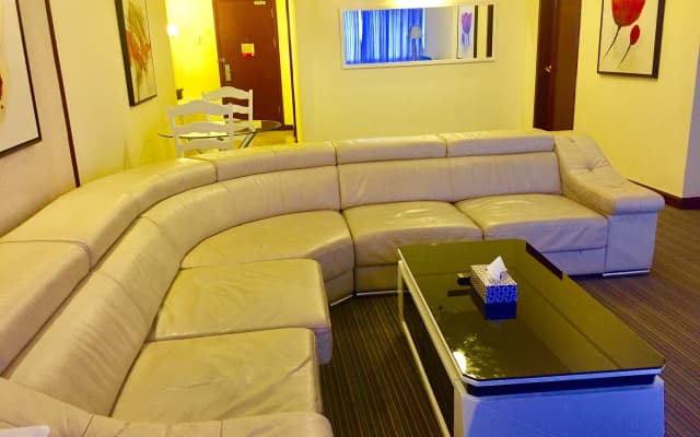 Baral Service Suites Times Square Apart-Hotel - photo 5