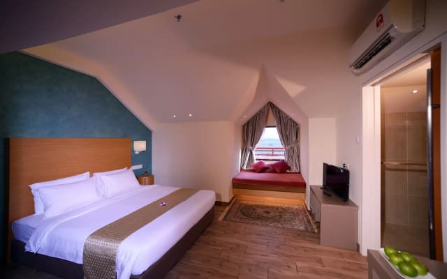 Bella Vista Waterfront Resort - photo 5