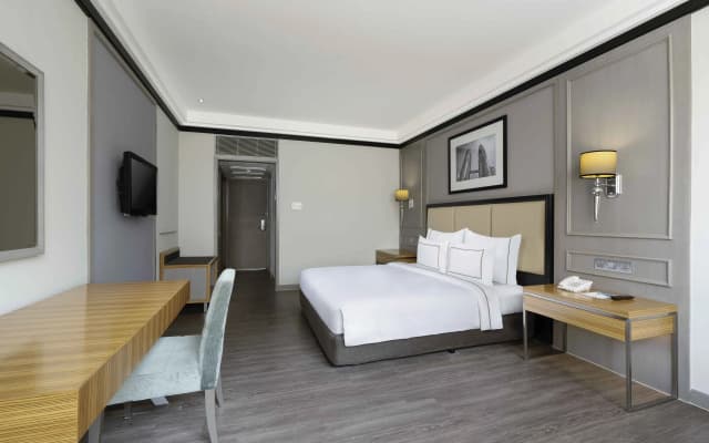 Melia Kuala Lumpur - photo 4