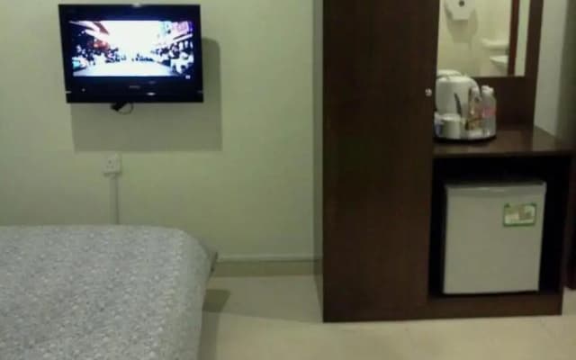 Cosy Inn Motel - photo 5