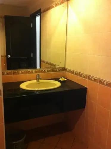 HP Vacation Condo at Marina Court - photo 9
