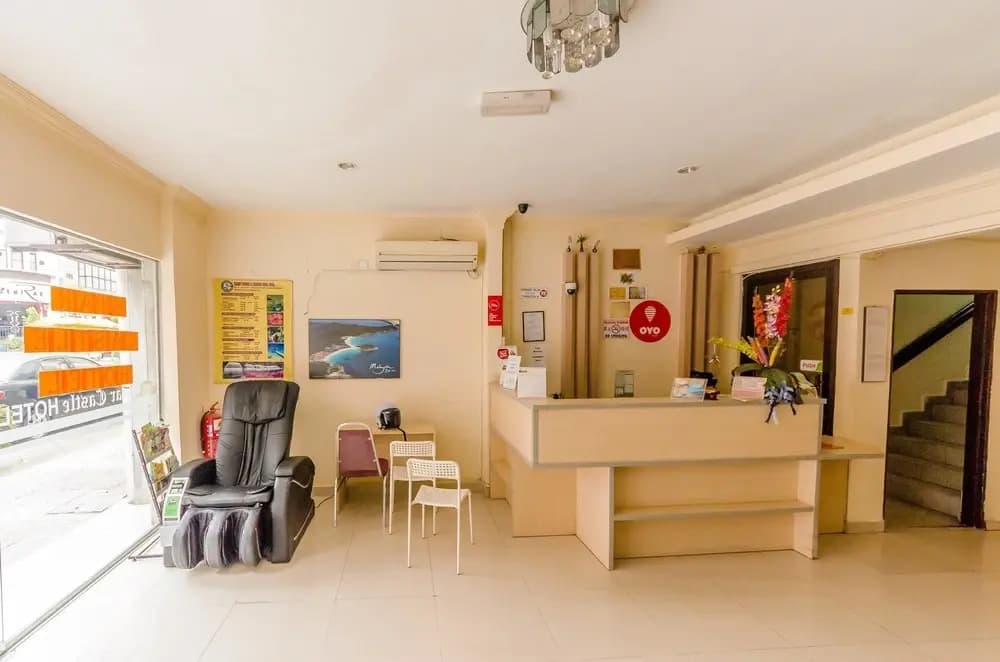 Oyo 107 Star Castle Hotel - main photo