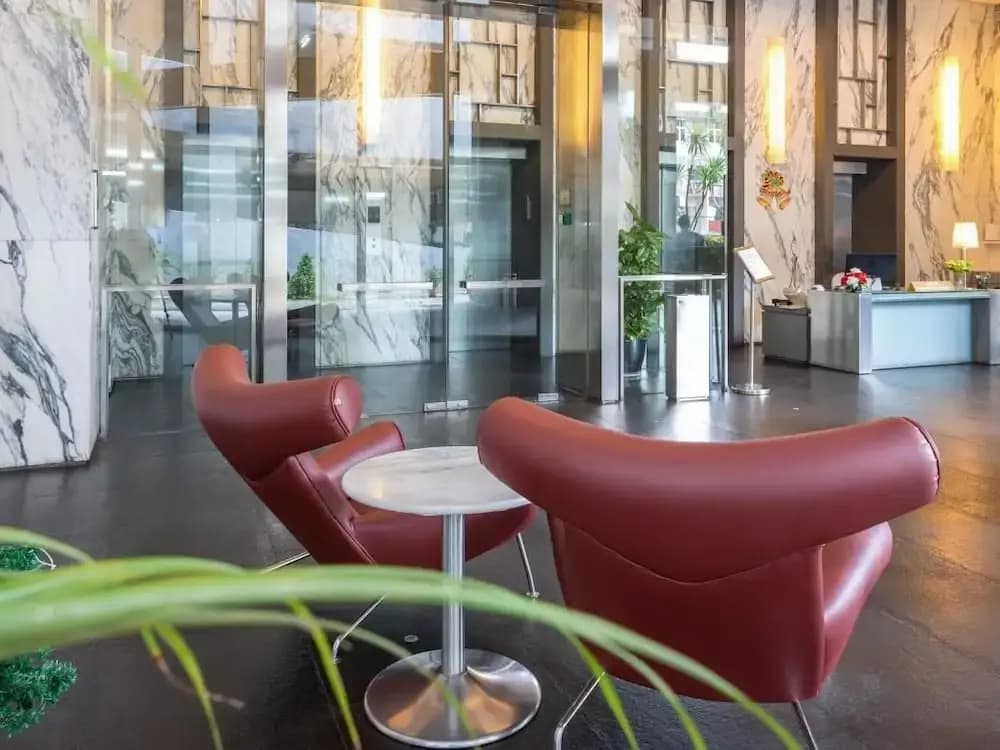 WTE Fairlane Suites - photo 11