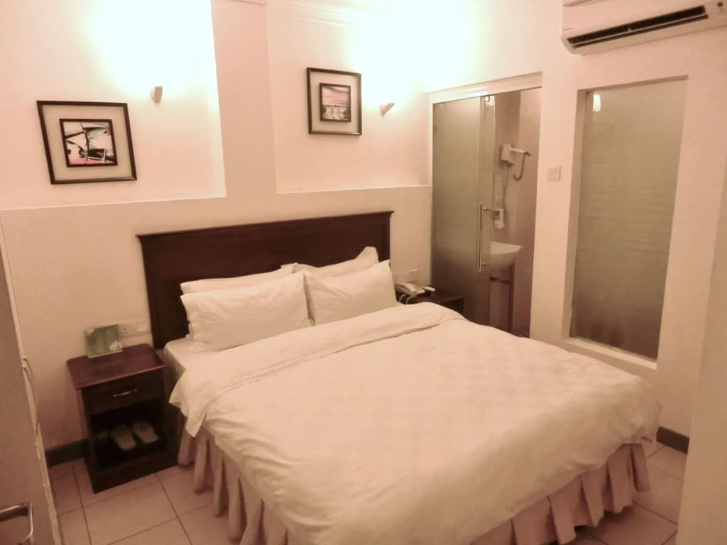 De Galleria Hotel - photo 7