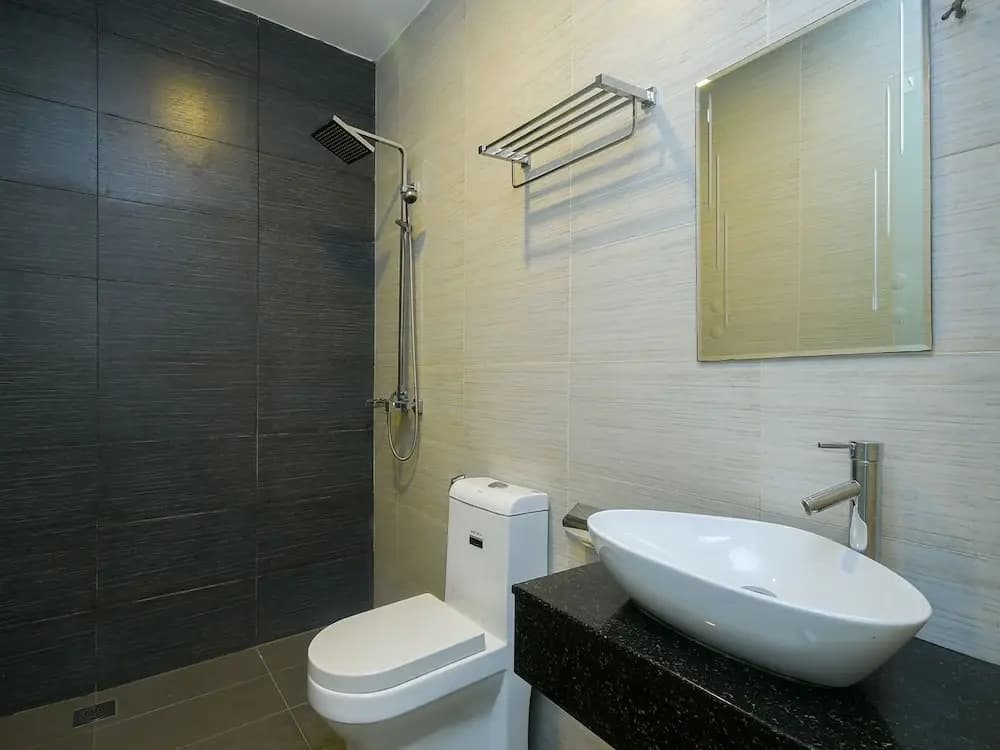 Dragon Inn By OYO Rooms - photo 9