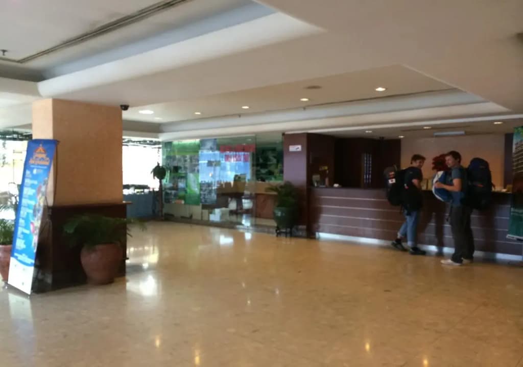 Mandarin Pacific Hotel - photo 12
