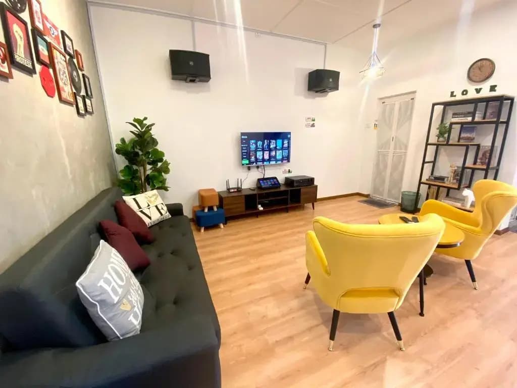 comfy 3-bedrooms with family karaoke Max-10pax - photo 11