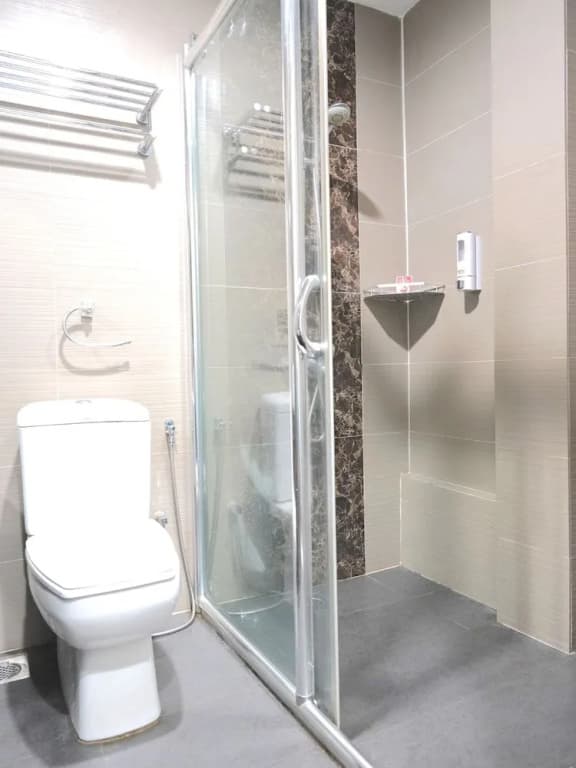 Oyo 43987 Season Inn - photo 8