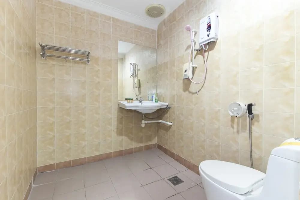 OYO 329 Suntex Hotel - photo 9
