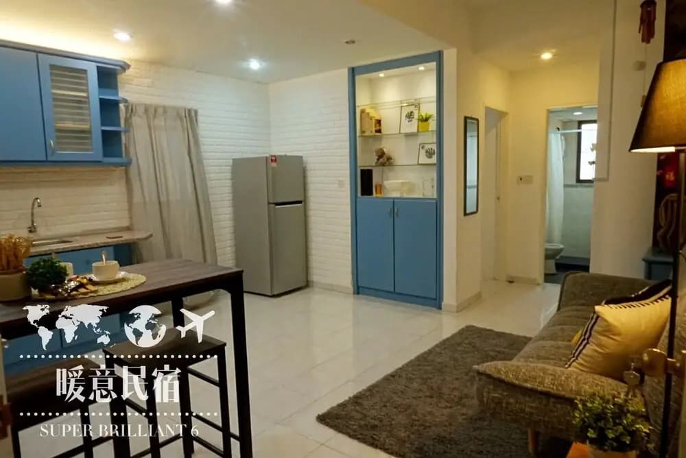 Private Suite with Balcony Gurney Drive - photo 9