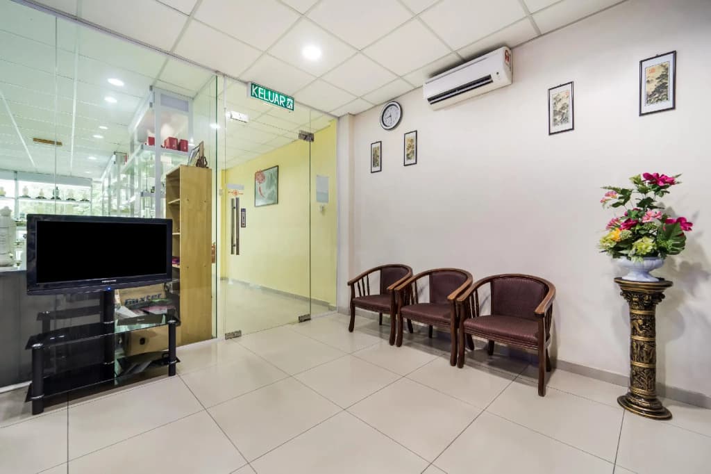 OYO 301 River Inn Hotel - photo 14