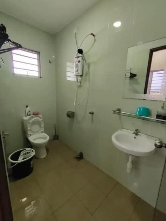 Mutiara Height Homestay - photo 9