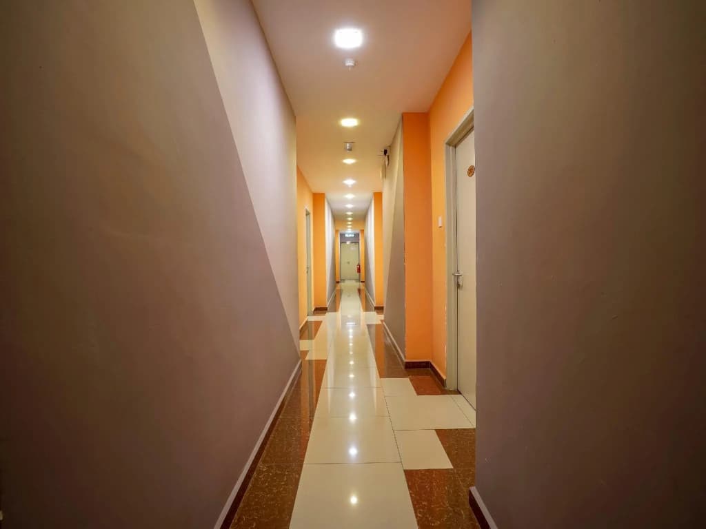 OYO 1043 Get Inn Hotel Sendayan - photo 11