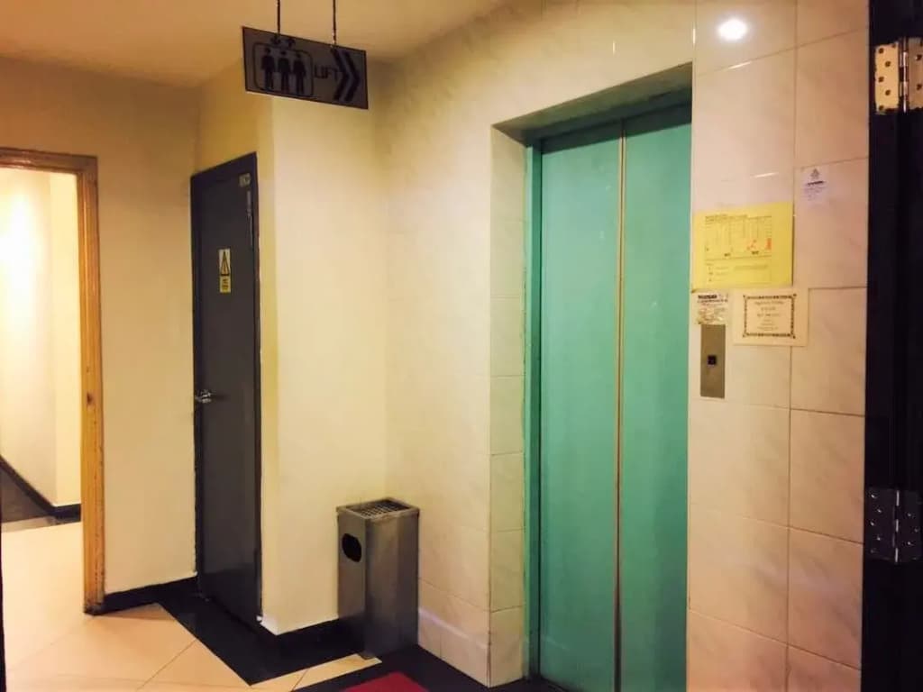Hotel Sri Sutra Taman Serdang Perdana - photo 3