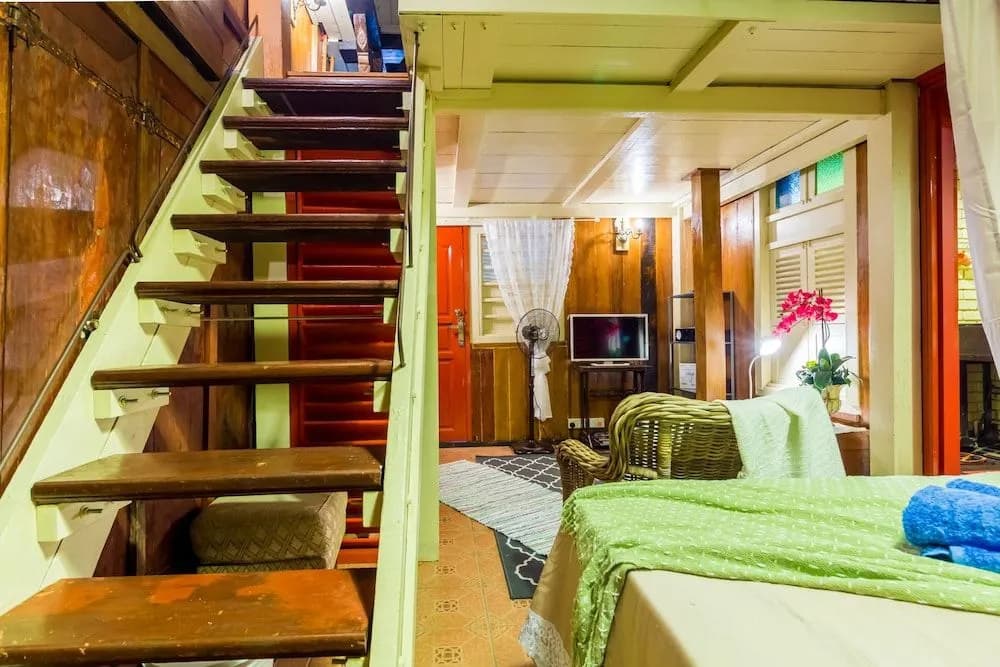 Ellina's Staycation Classic House KL - photo 2