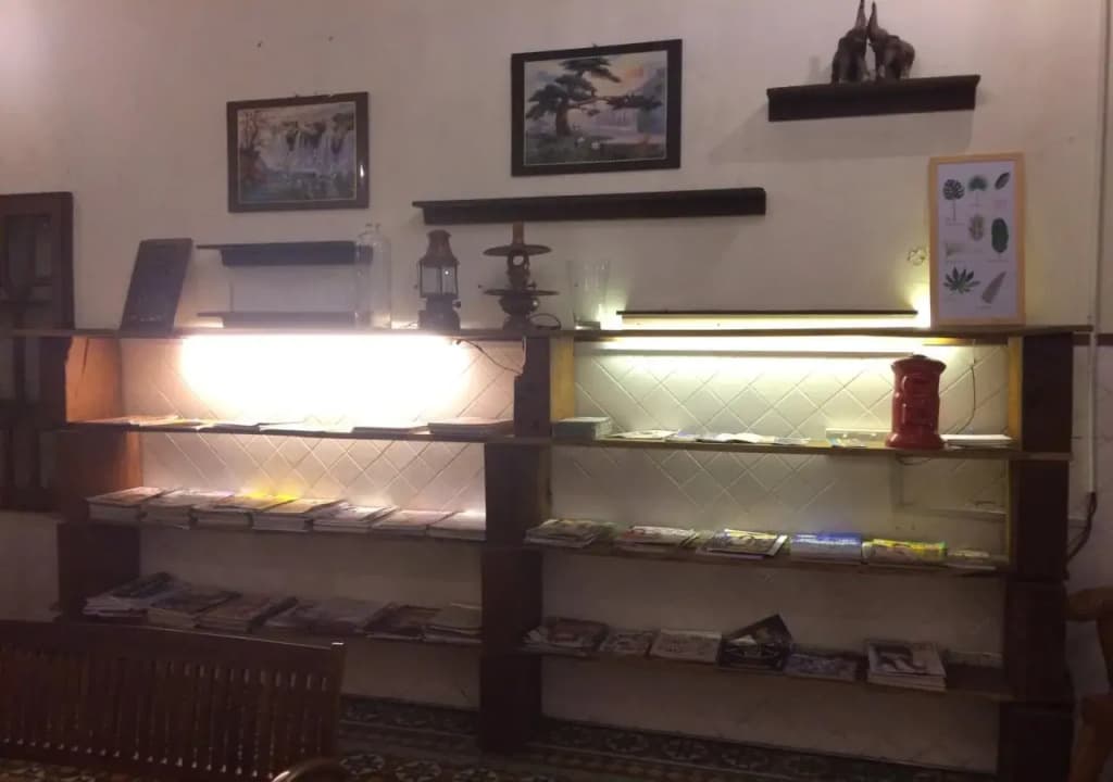 Pavilion Coffee Guesthouse - photo 16