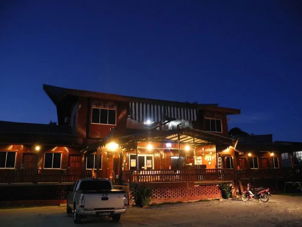 Arung Hayat Sipadan Adventures Lodge - main photo