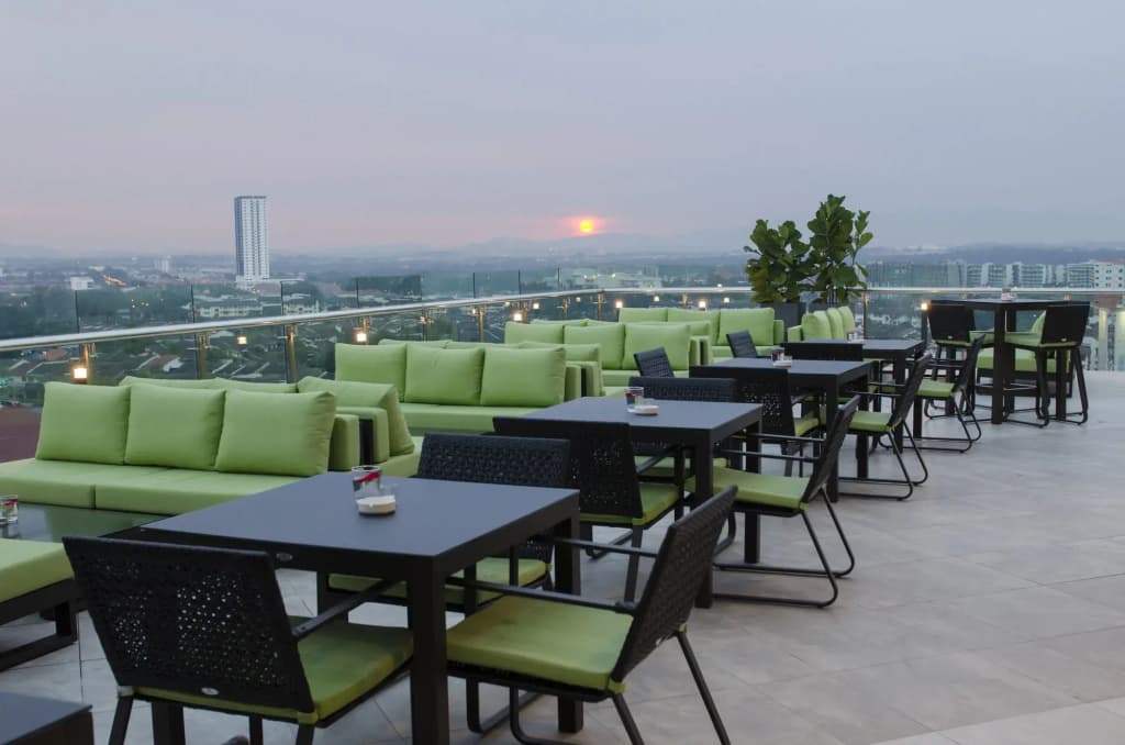Amerin Hotel Johor Bahru - photo 22