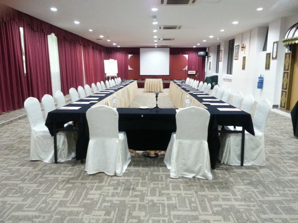 Hotel Putra Kuala Lumpur - photo 9