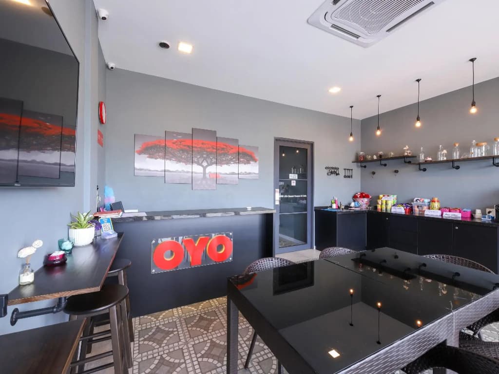OYO 1145 Lea Guest House & Cafe - photo 14
