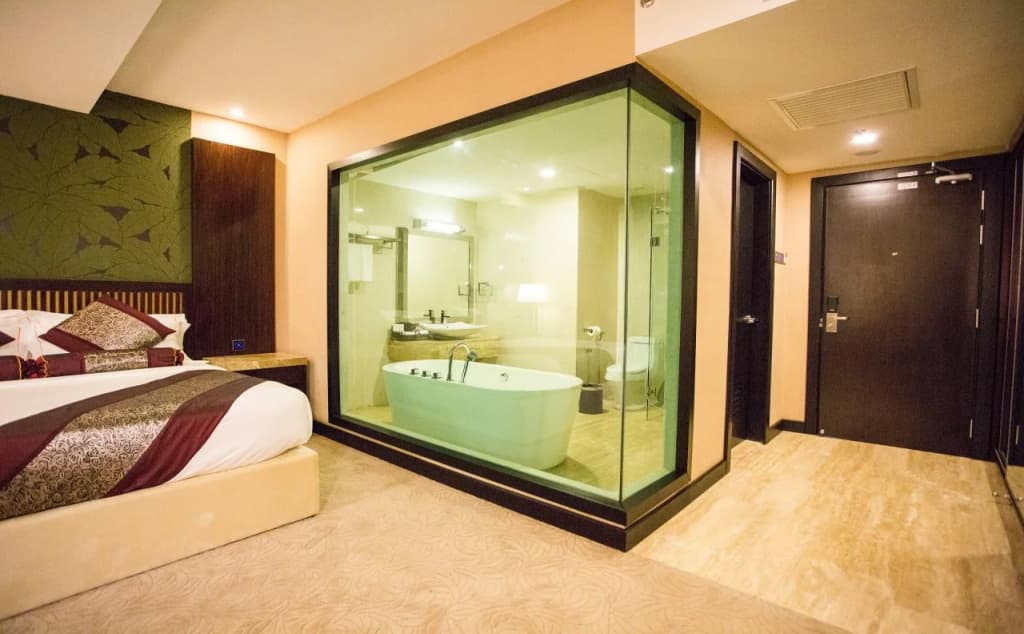 Royale Signature Hotel - photo 8