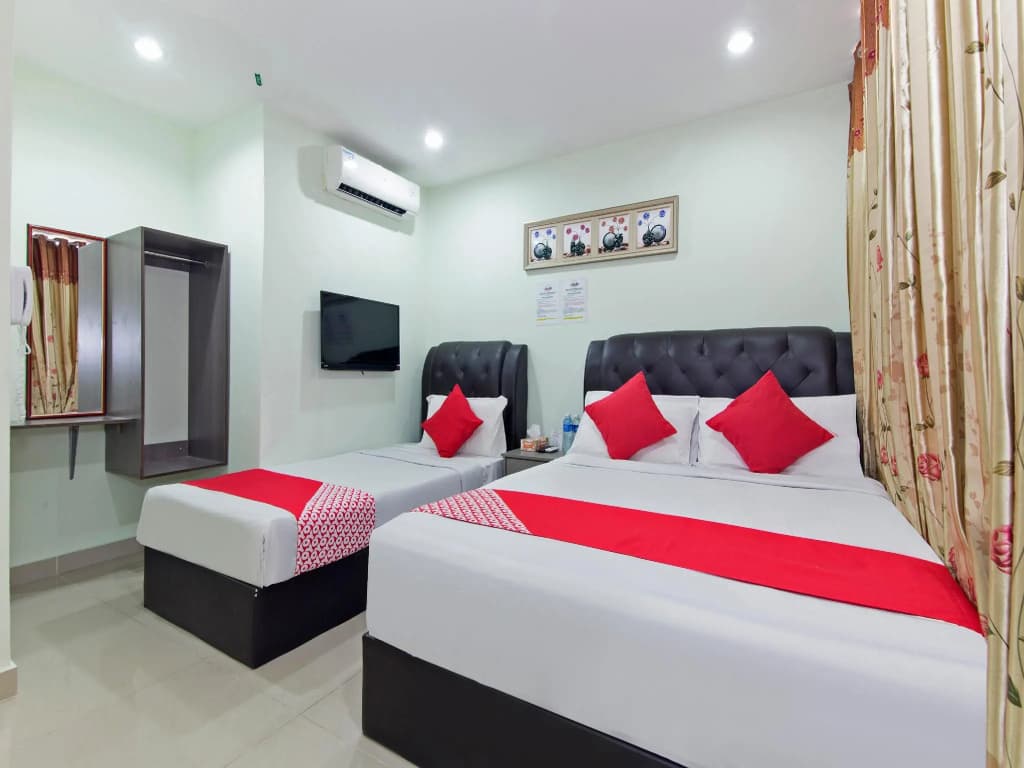 OYO 444 KL Empire Hotel - photo 2