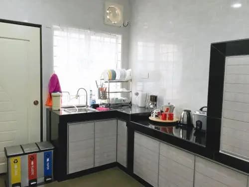 Bukit Katil Indah Homestay - photo 8