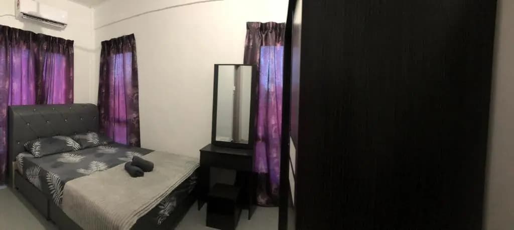 Vhey’s Guests House - main photo