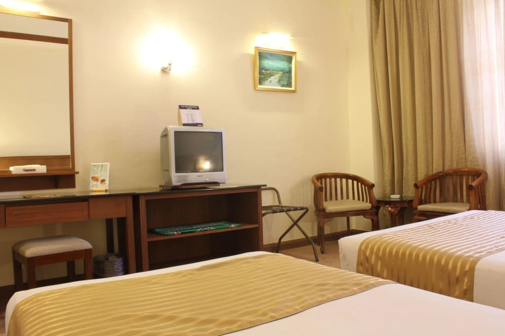 Hotel Putra Kuala Lumpur - photo 2