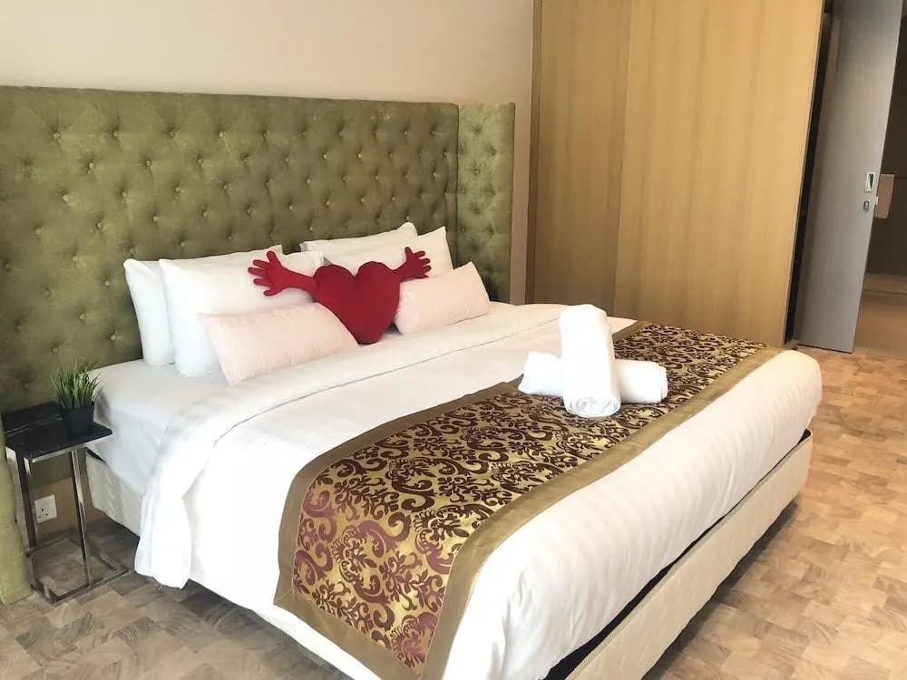 Expressionz Professional Suites by EH Homestay - photo 2